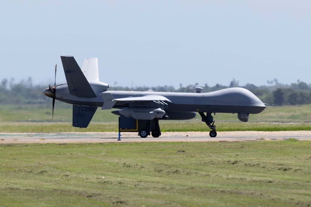 Al noroeste de Puerto Rico, en los terrenos que albergaron la base Ramey,
<b>en Aguadilla</b>, se han realizado ejercicios con drones de la Fuerza Aérea de los Estados Unidos.