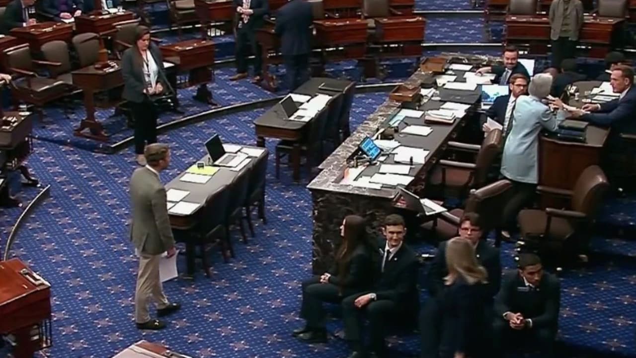 Republicanos en el Senado echan abajo otra vez un intento demócrata por limitar autoridad de Trump sobre guerra con Irán