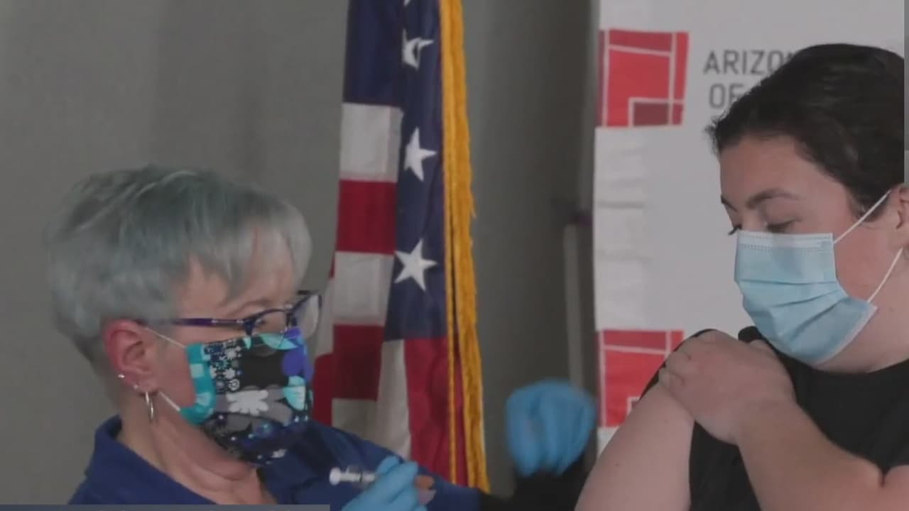 Miles de vacunas en Arizona esperan para ser administradas