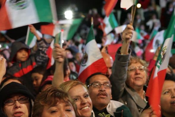 Mexicanos en el área de Chicago llegaron a La Villita para celebrar a lo grande el tradicional grito de Independencia que fue oficiado por el Cónsul General de México de esa ciudad.