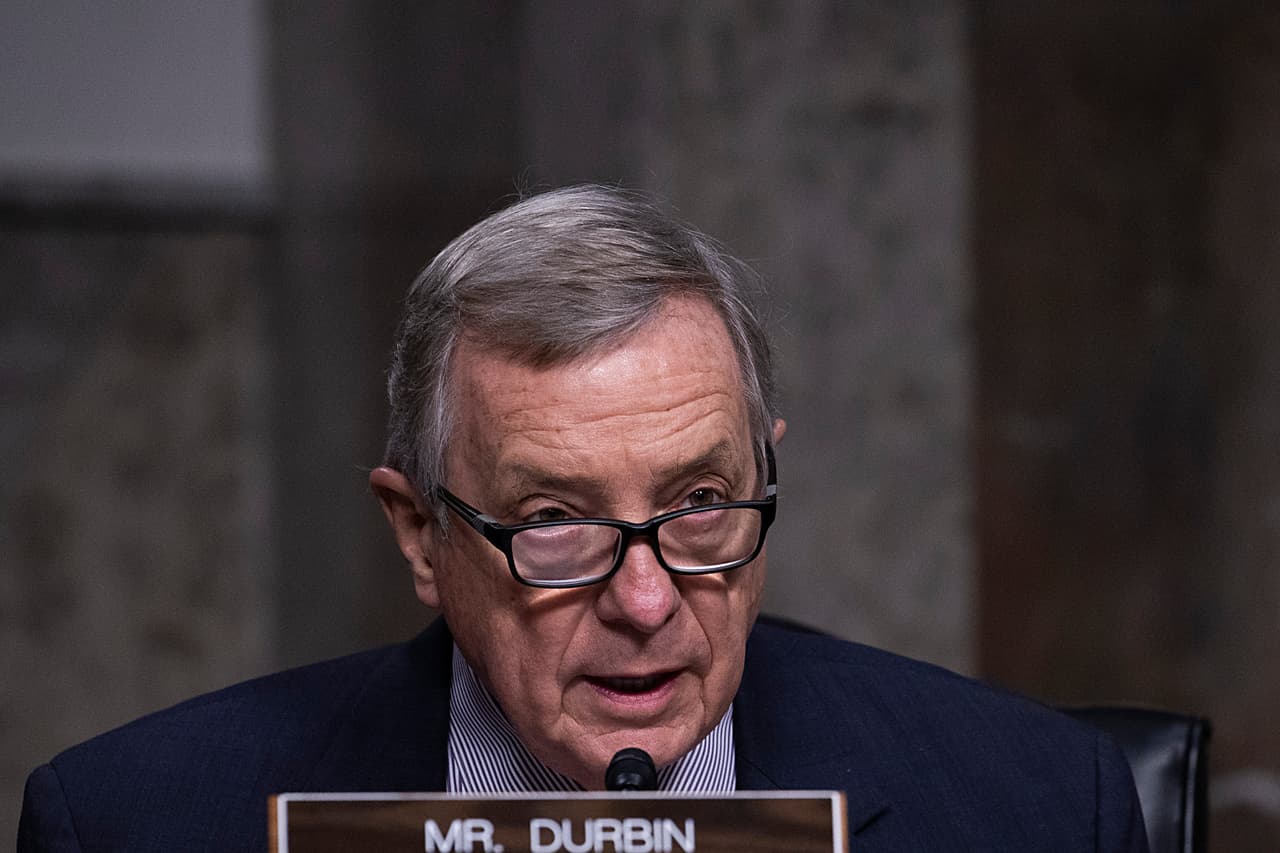 Dick Durbin: “Espero que el vicepresidente respete la ley hoy”