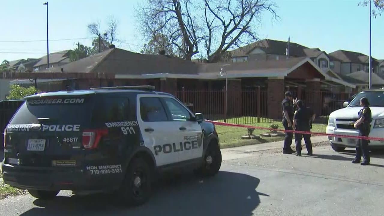 Investigan el caso de dos mujeres apuñaladas a muerte en una casa al noreste de Houston