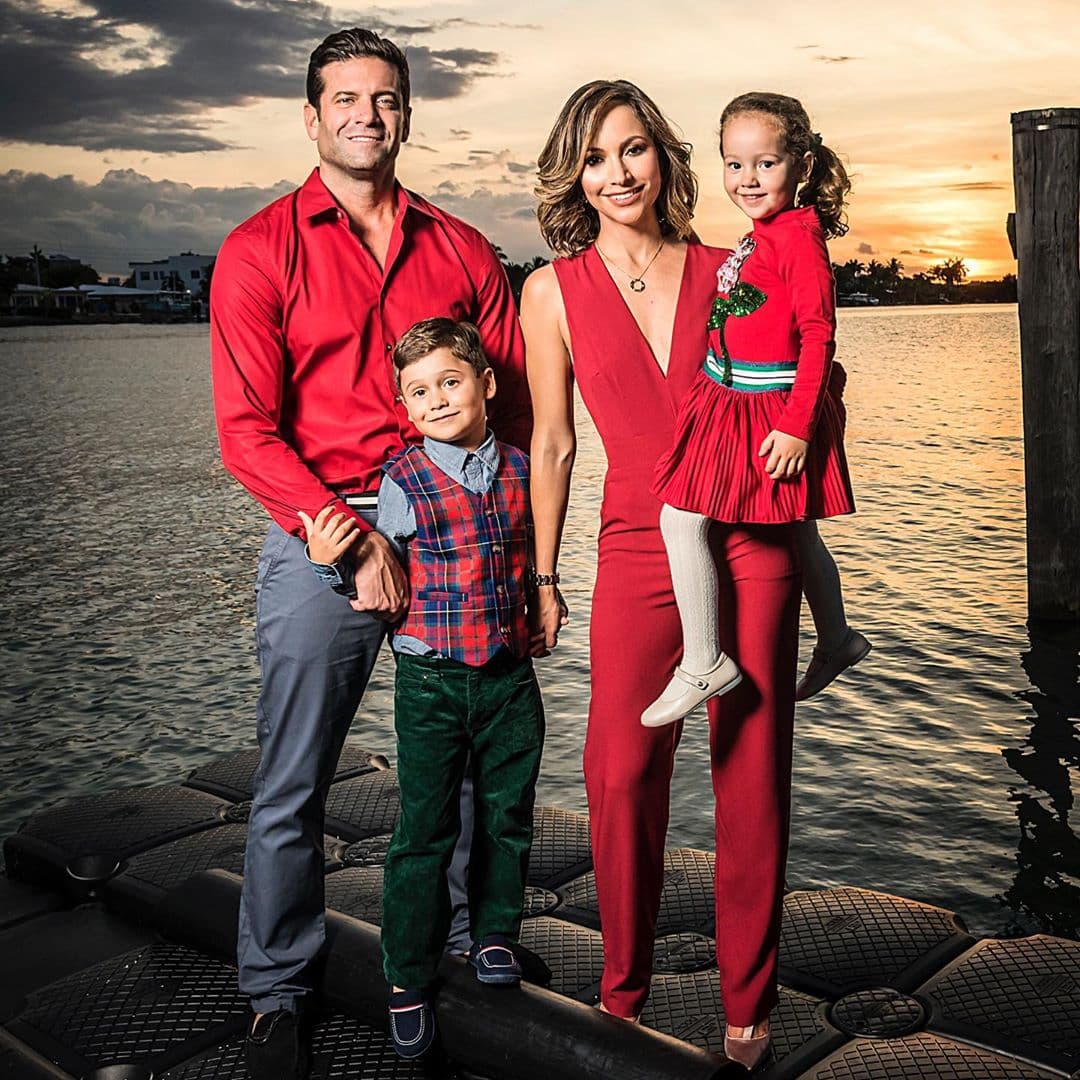 A unos días de terminar el 2019, Satcha Pretto compartió en redes sociales algunas imágenes con su familia que capturó el fotógrafo Héctor Torres en esta época decembrina.