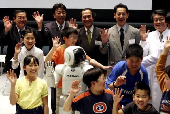 La empresa Honda también pretende que ASIMO anime a los jóvenes a optar por las ciencias y las matemáticas.