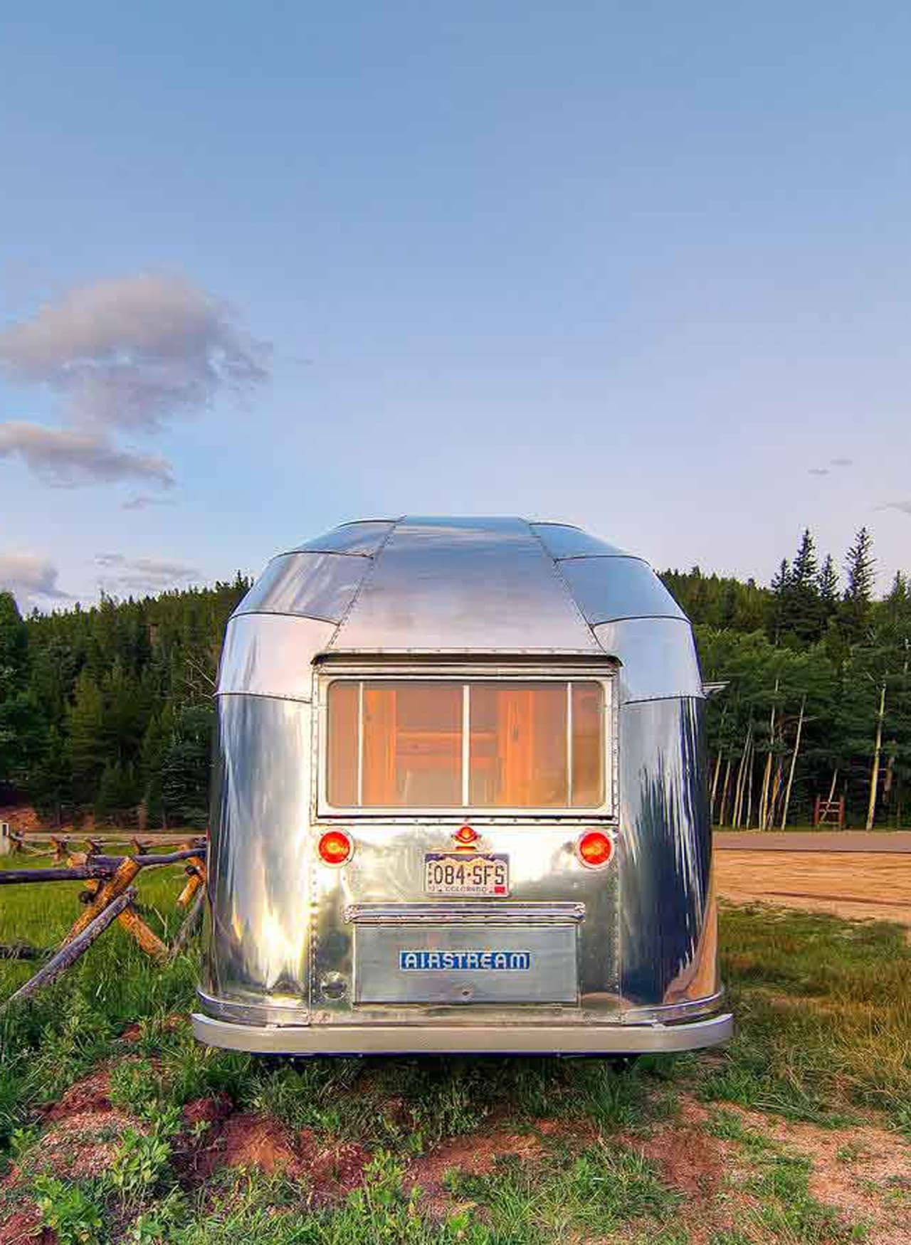 ¿Te imaginas que un artista restaurara tu auto, o cualquier otra de tus posesiones? ¡Haría maravillas!