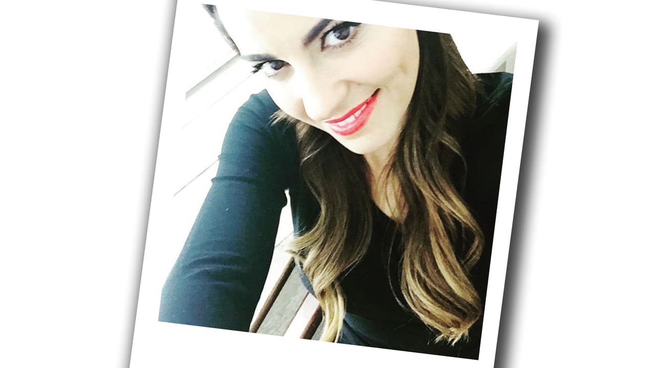 Maite tiene una sonrisa encantadora.