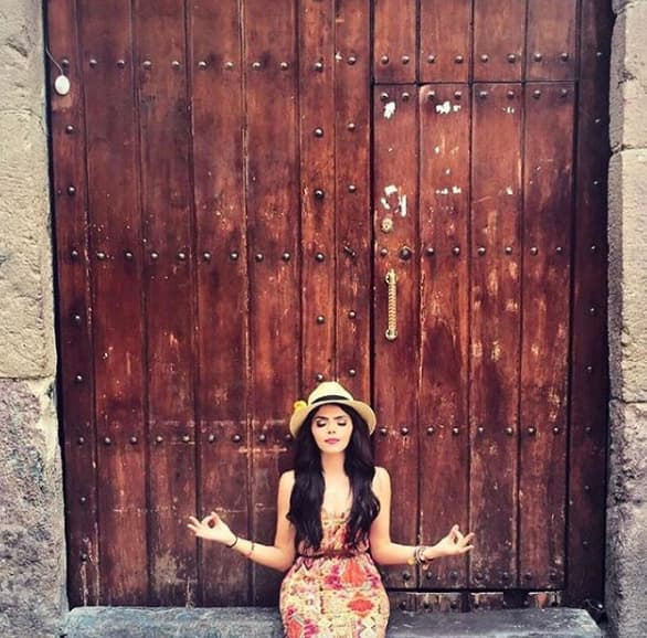 ¿Cuál es tu pasatiempo favorito?: Práctico yoga.