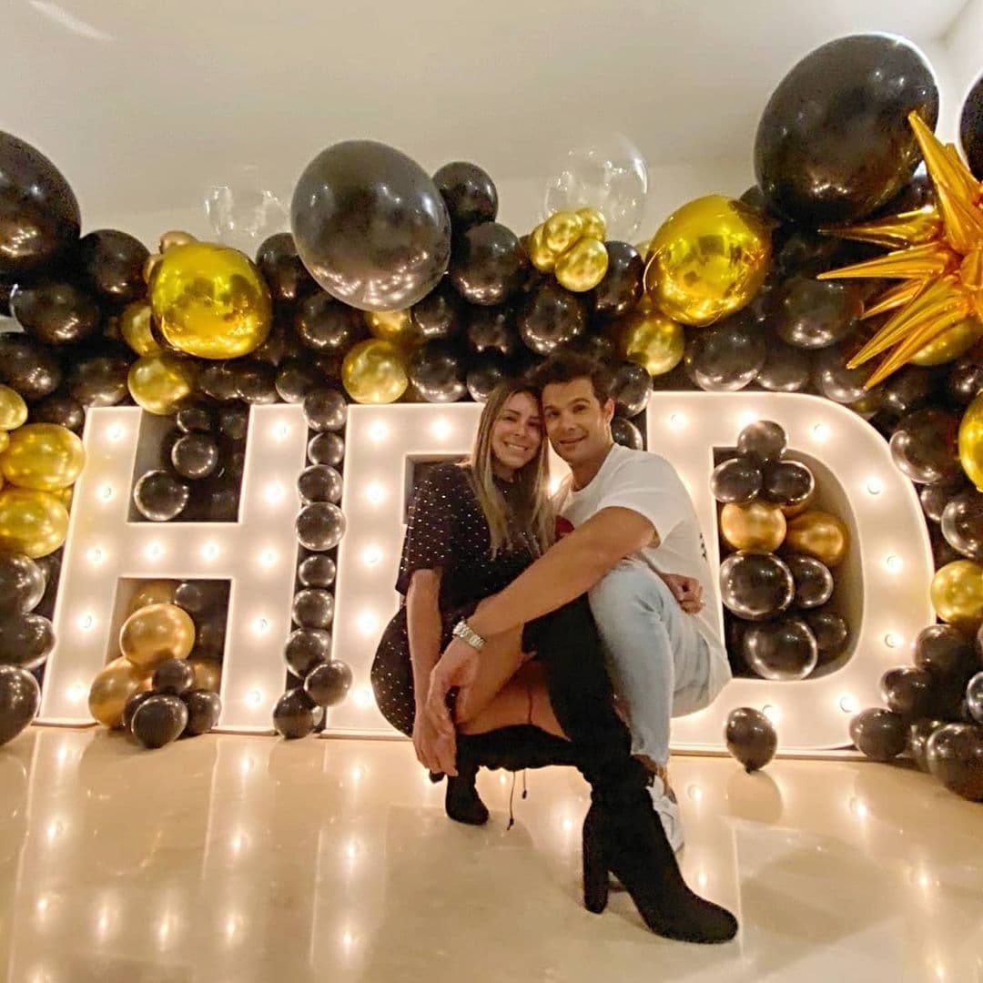 "Como actor voy a tener que sacrificar un poco más de tiempo, pero también me va a dar otras cosas personales que me van a dejar estar mucho mejor con mi esposa y mis hijos. Hoy por hoy 
<b>me siento pleno totalmente</b>", aseveró.