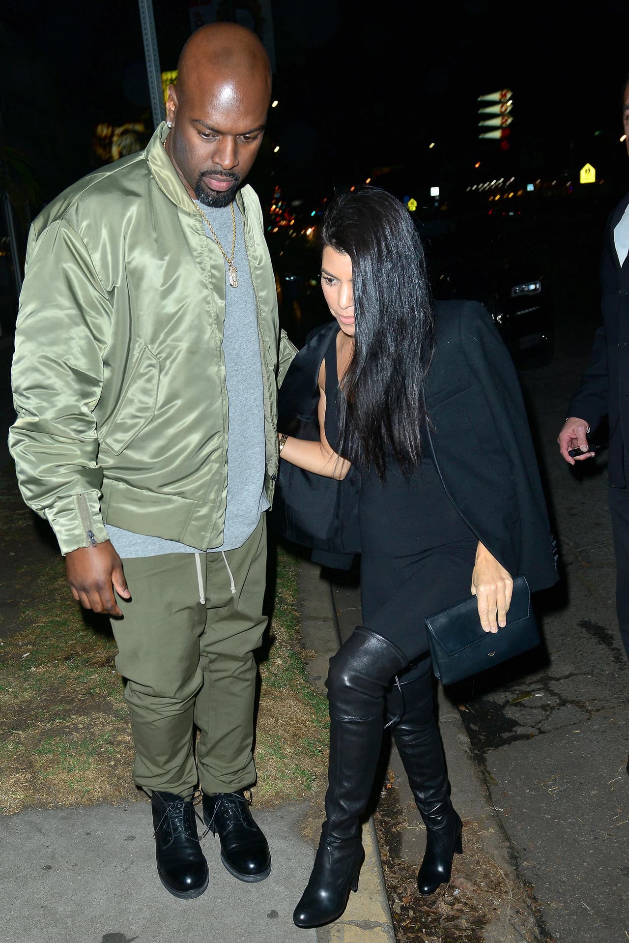 ¡Cuidado! Kourt estuvo a punto de caer.