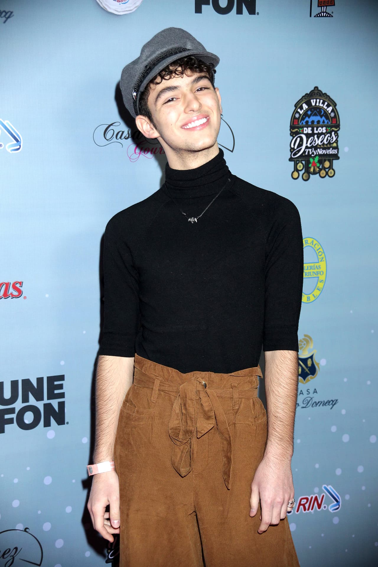 Respecto a la nominación para Amar a Muerte, del productor Carlos Bardasano, Bondoni comentó: “Es una felicidad inmensa que en realidad se está expandiendo el tema y qué orgullo”. 
<br>