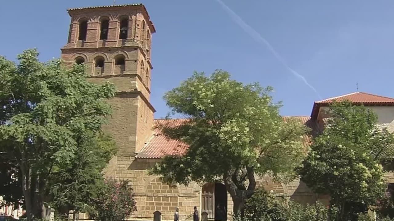 <b>En video: <b>Así es el pequeño pueblo español donde nació el abuelo de Jeff Bezos y que corre el riesgo de desaparece</b></b>
<br>
<br>La localidad de Villafrechós, ubicada en la provincia de Valladolid, es una de las zonas más despobladas y envejecidas de Europa. Tiene unos 500 habitantes y su economía depende principalmente de la agricultura y la ganadería.