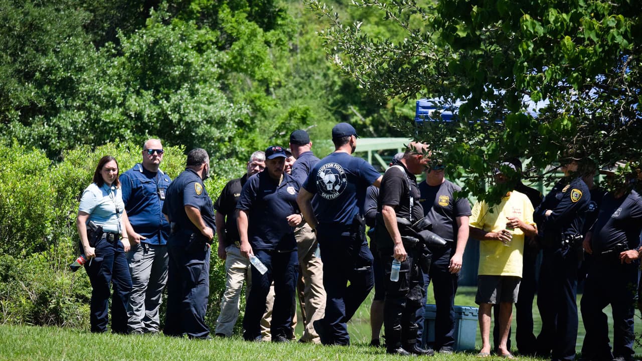 "Estamos haciendo todo lo que podemos para encontrar a Hernández" dijo
<a href="https://twitter.com/SatterwhiteLJ" target="_blank">Larry Satterwhite</a>, asistente en jefe de HPD.