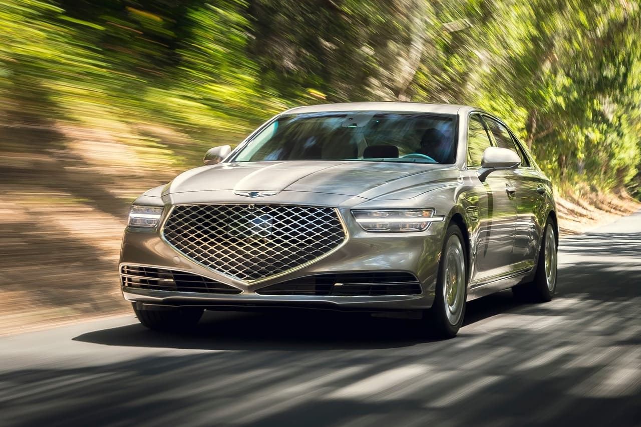 <h3 class="cms-H3-H3">Categoría - Carros grandes de lujo</h3>
<br>
<br>
<b>Fabricante: </b>Genesis
<br>
<b>Modelo:</b> G90
<br>