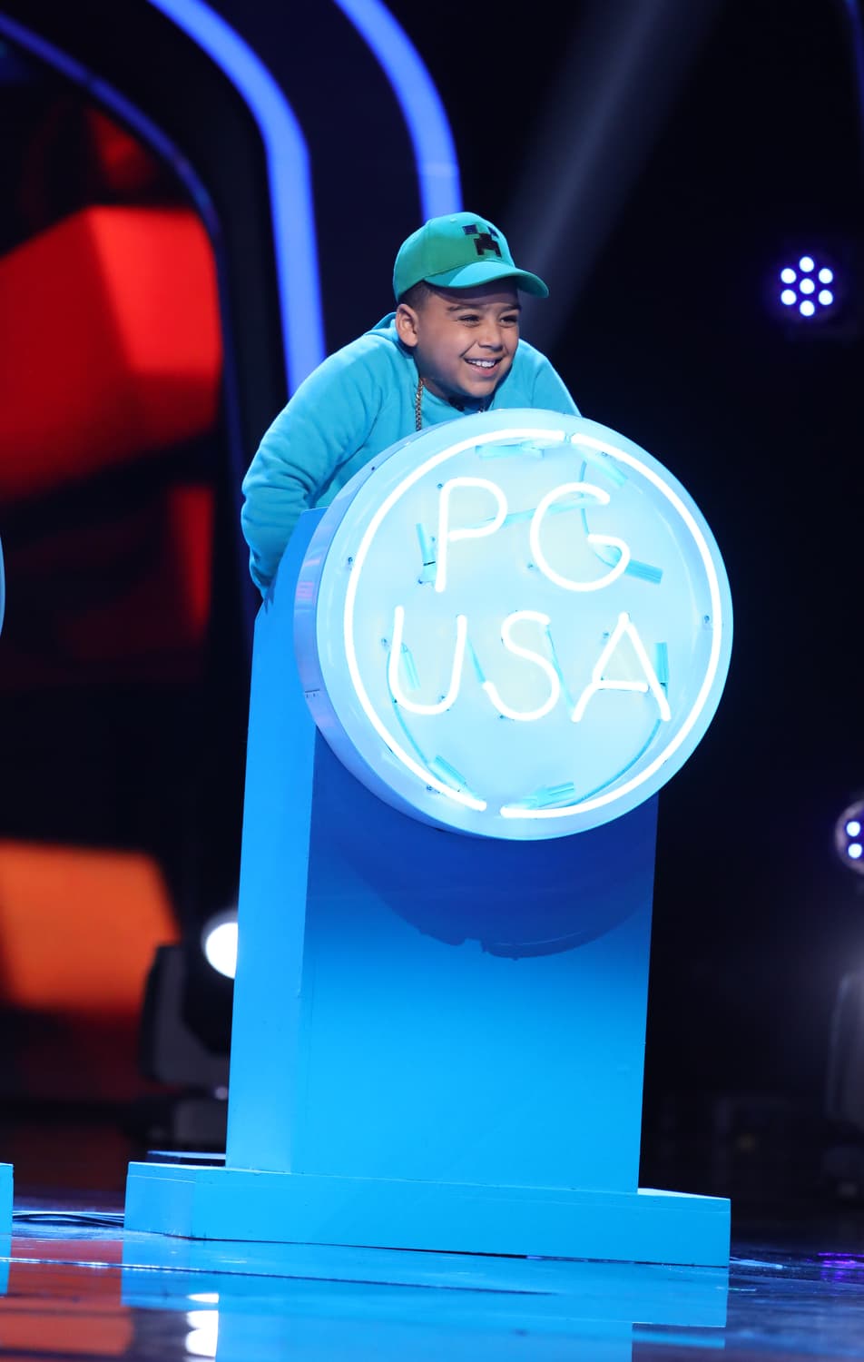 Almany fue quien se llevó los puntos extra.