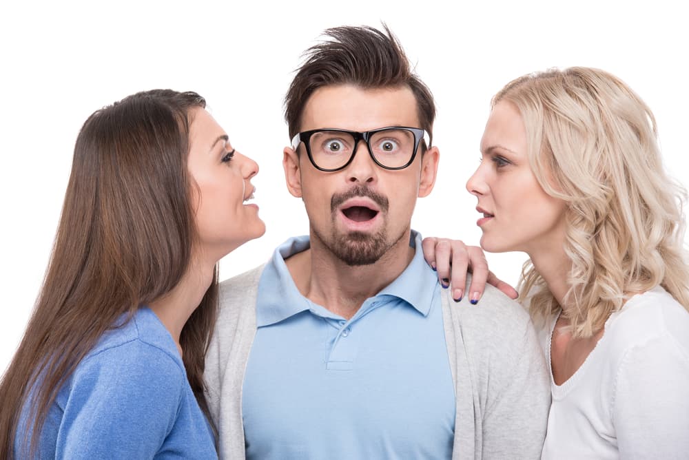 En este sentido tus travesuras deben ser limitadas puesto que te sentirás tentado a hacer trampas, pequeñas puede ser alguna mentirilla, una pequeña infidelidad o desliz, pero que para ti te parece una broma para los otros no lo será. Así que ten cuidado, no vaya a ser que vayas a estropear una buena relación de amistad o una relación sentimental o de trabajo por estar diciendo o haciendo algo de forma imprudente.