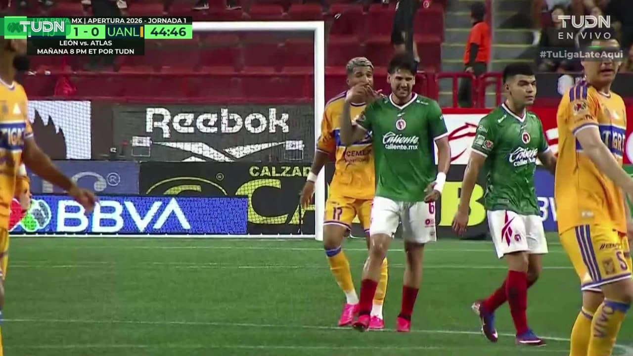 'Búfalo' Aguirre es el primer expulsado en la historia de la Liga MX con nueva regla