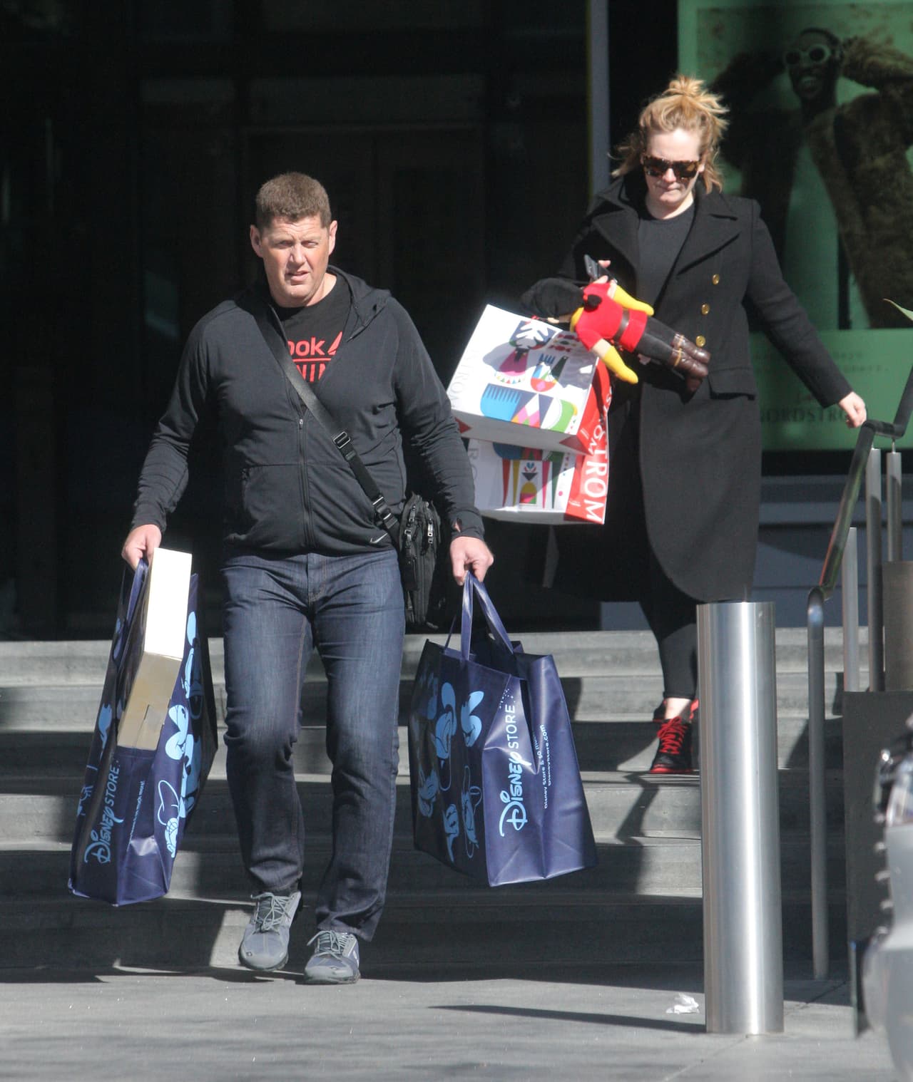 Así que ya tiene tiempo para irse a decorar su casa - y comprar muchas, muuuchas cosas.