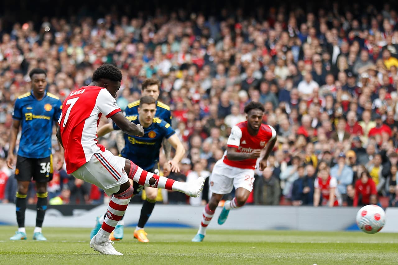 Arsenal venció 3-1 al Manchester United con goles de Nuno Tavares, Bukayo Saka y Granit Xhaka; Cristiano Ronaldo descontó en la Jornada 34.