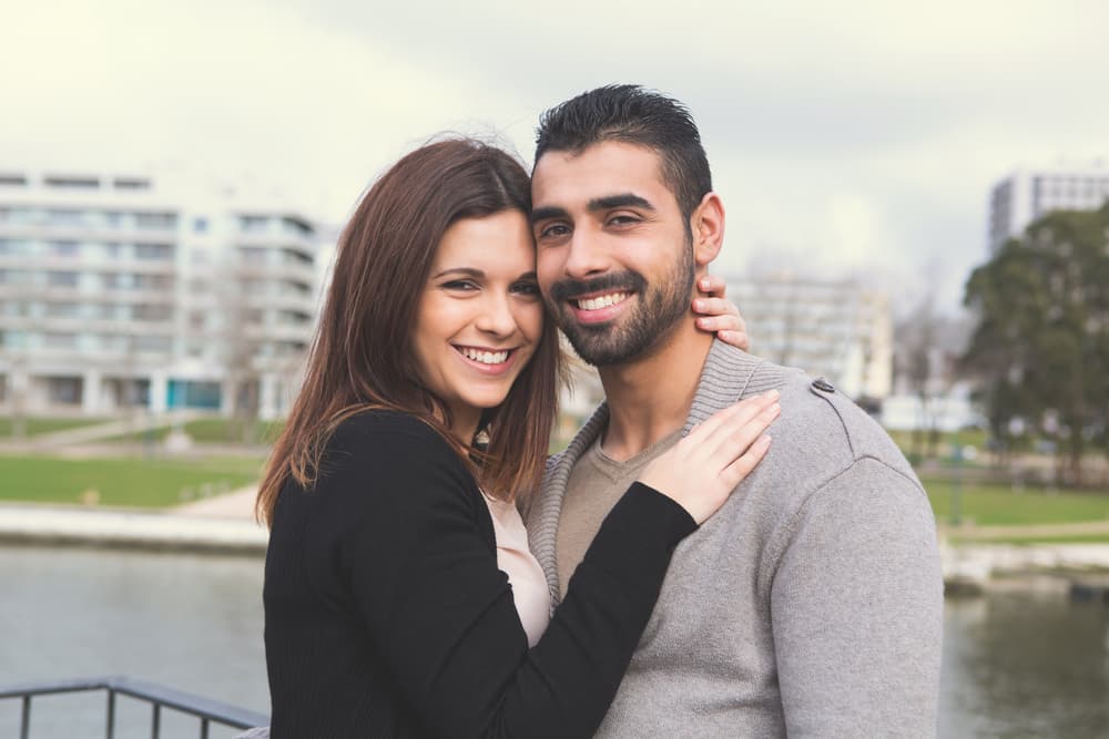 Estás iniciando un período de muchas conquistas amorosas, pero debes vivir más en tu realidad y plantar muy bien los pies sobre la tierra antes de comprometerte en una relación apoyándote únicamente en las primeras impresiones, las emociones, los impulsos.