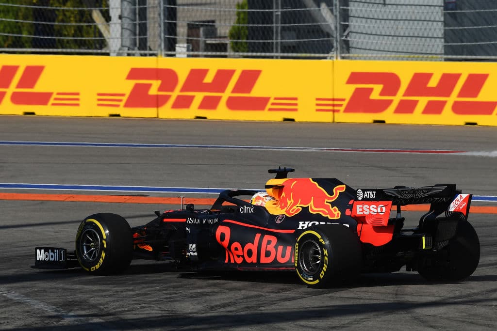Bottas gana su segundo Grand Prix del año, en el podio lo acompañó Verstappen y Hamilton. El mexicano Sergio Pérez tuvo la oportunidad de tener un lugar en el podio pero se quedó en la cuarta posición en el Gran Premio de Rusia.
