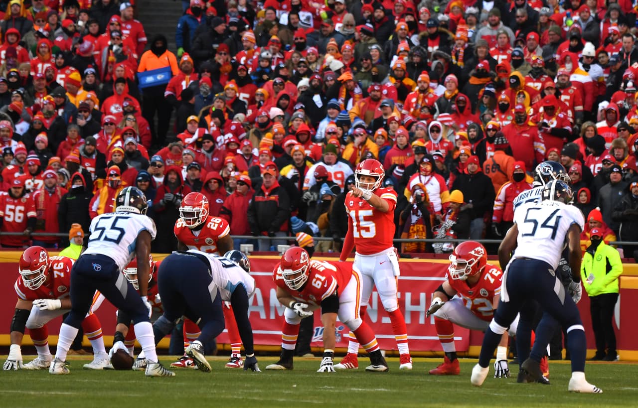 Patrick Mahomes lanzó 3 touchdowns y guía a los Chiefs a su tercer Super Bowl en la historia de la NFL.