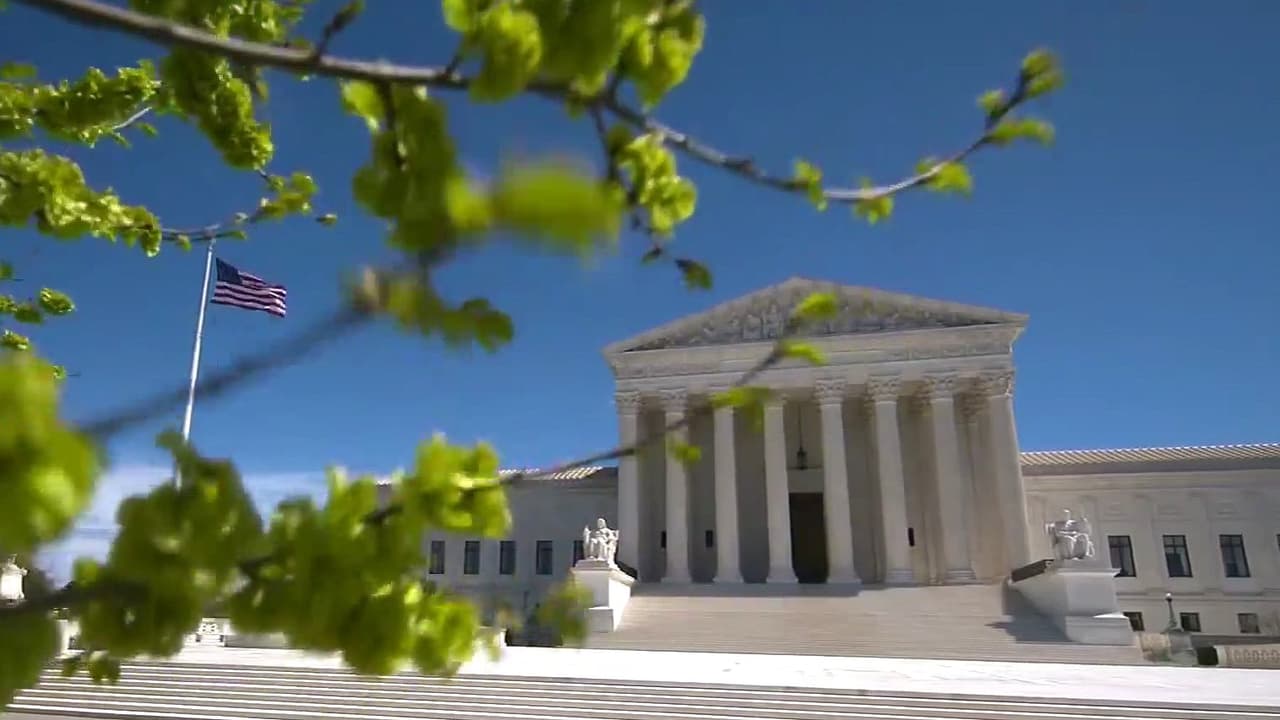 Ciudadanía por nacimiento: Corte Suprema fija fecha para decidir sobre propuestas de Donald Trump