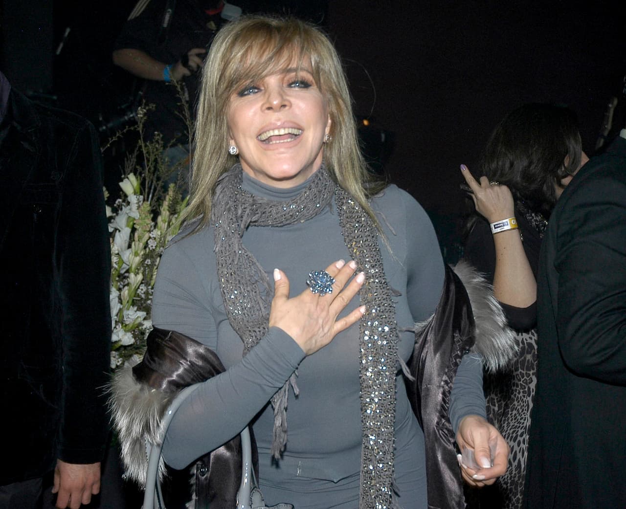 Su primer empleo lo consiguió como modelo de las fotonovelas "Chicas".