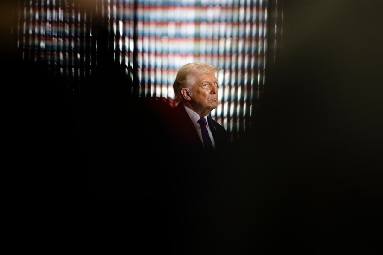 Trump dice que le importa “mucho más” detener a Irán que el precio del petróleo