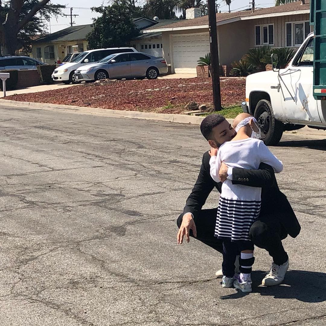 Sin embargo, antes de ser hospitalizada, Saydi tuvo la oportunidad de encontrarse con Jomari para recibir un abrazo de esperanza.