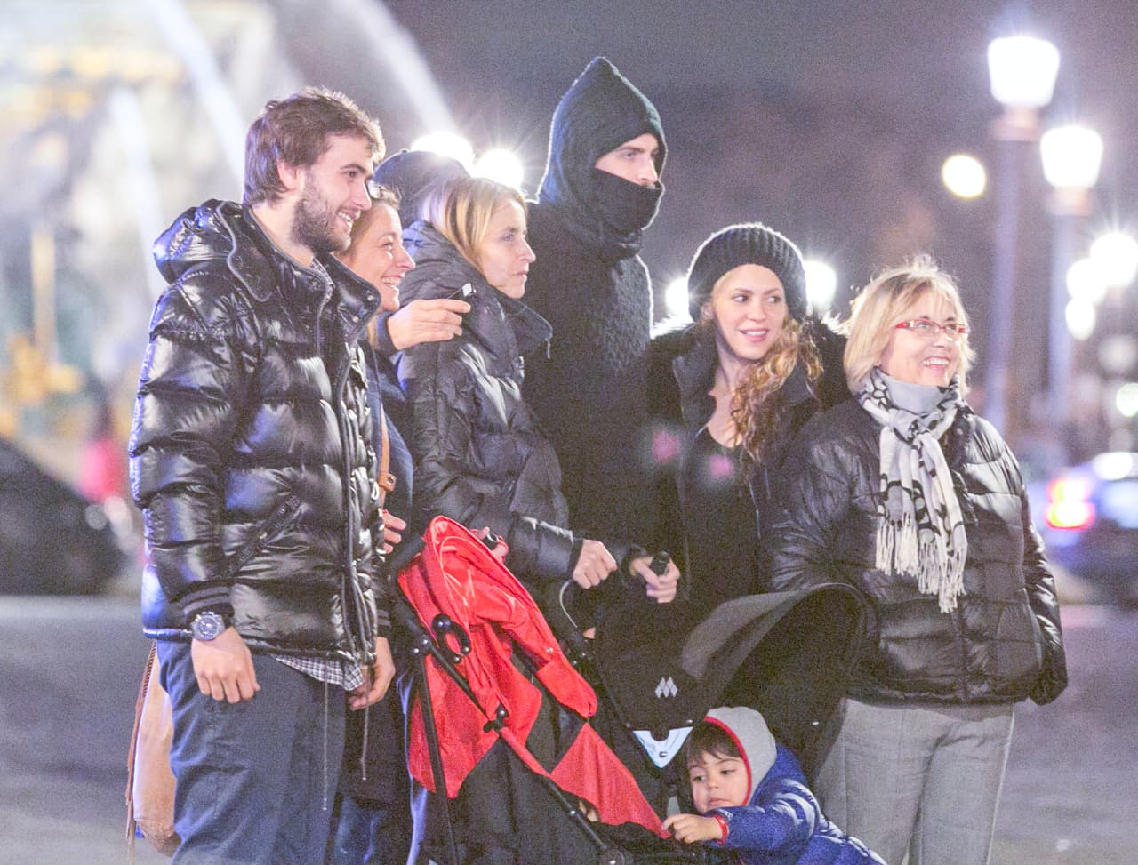 Piqué parecía ser el más friolento de todos.