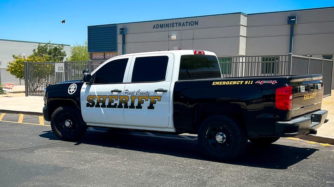 Amenaza de bomba provoca el cierre de centro comercial en San Tan Valley