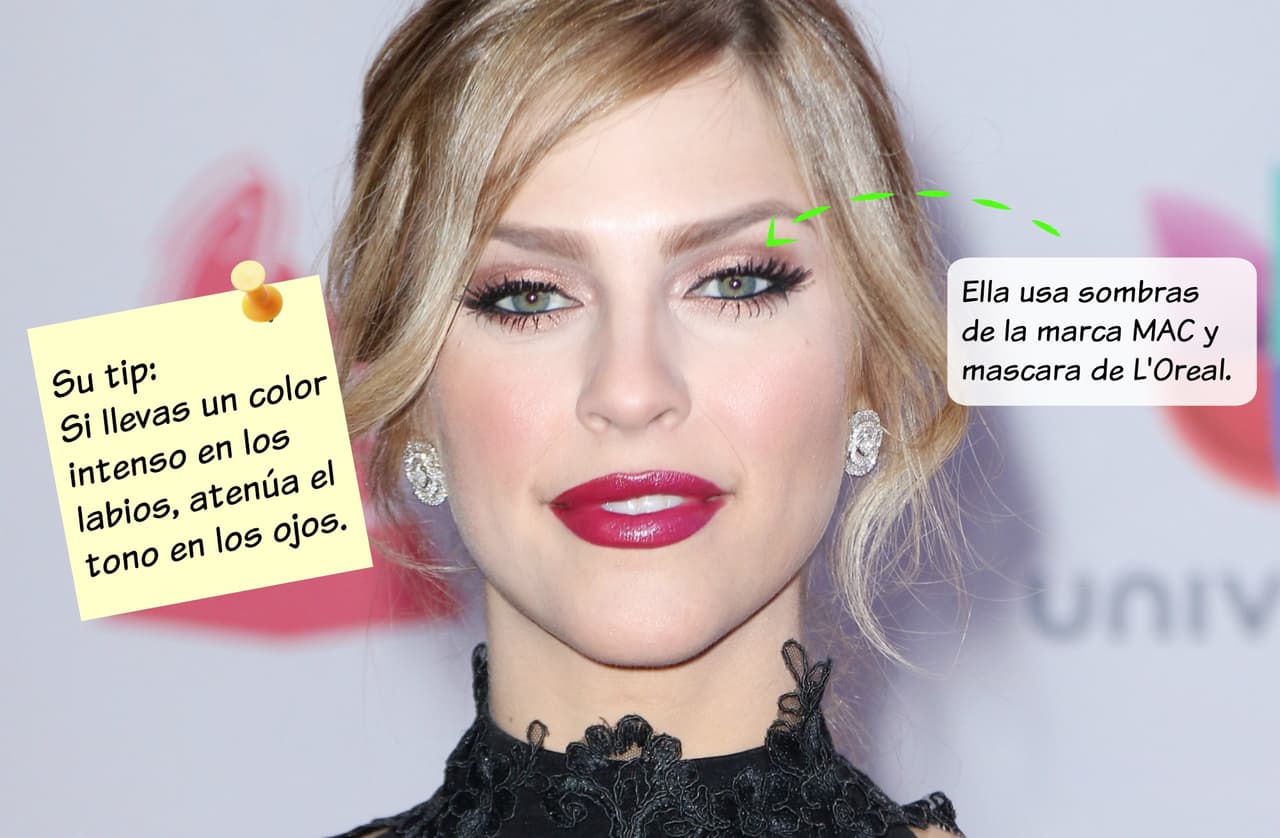 Daniela Di Giacomo es una 'gurú' de la moda, es por eso que en cada alfombra luce impecable. En 2015 la vimos con unas sombras brillosas en tonos nude, además de un intenso color cereza en los labios.