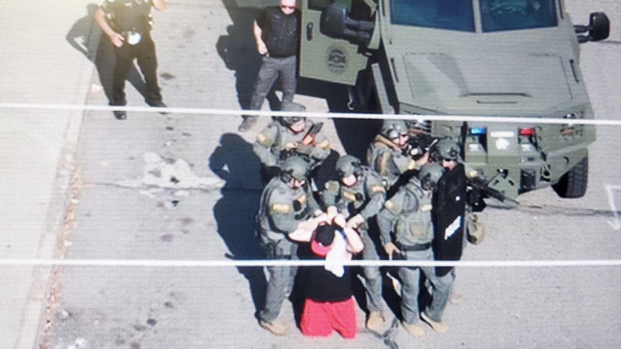 "Encerrada contra su voluntad": denuncia de mujer del Valle desata actividad policial para atrapar al sospechoso