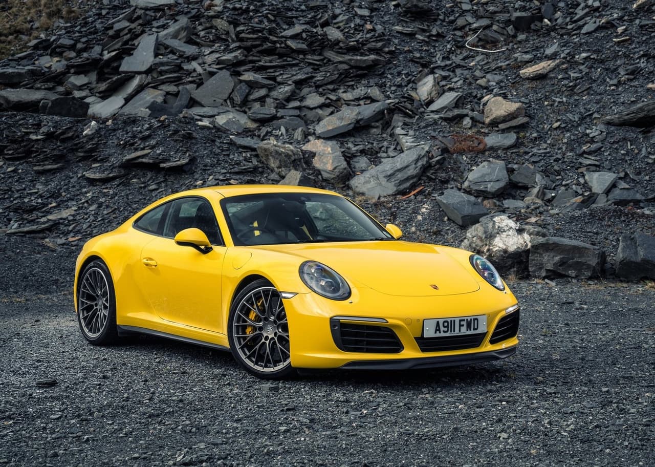 <h3 class="cms-H3-H3"><b>4. Porsche 911</b></h3>
<br>
<br>
<b>Depreciación promedio después de cinco años:</b> 36.0%
<br>
<br>
<b>Costo de depreciación:</b> $56,133