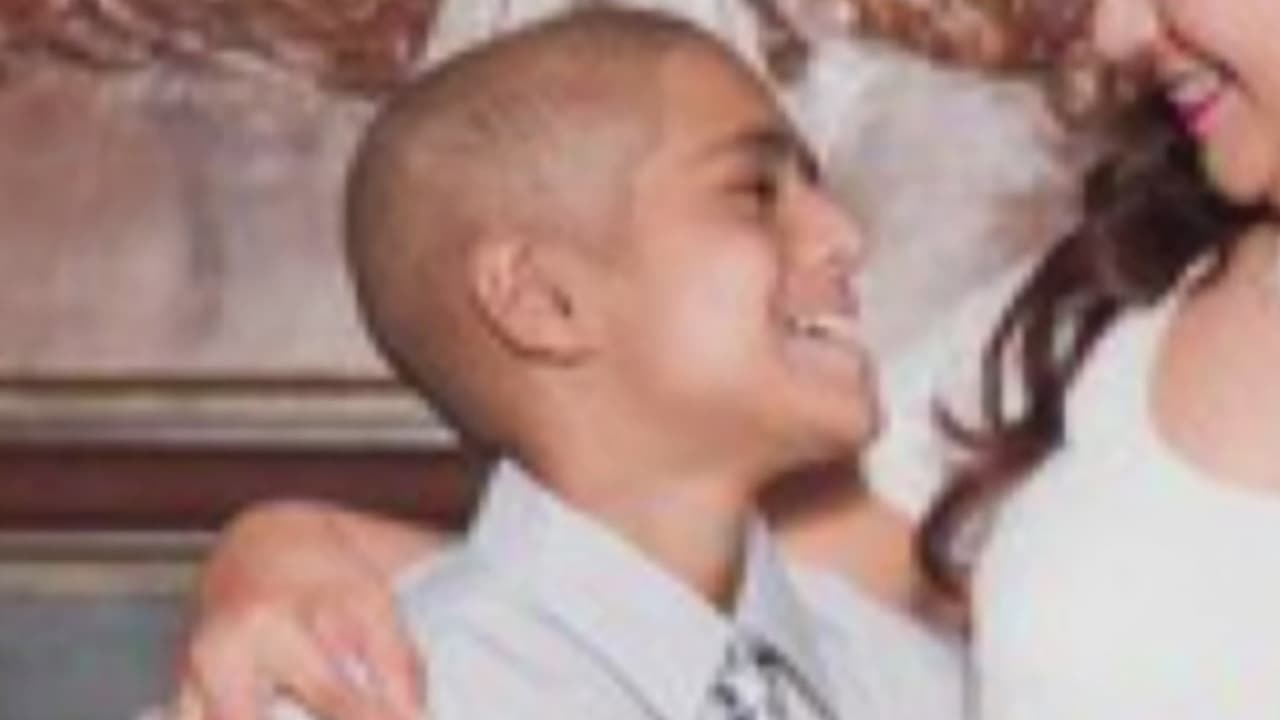 Este joven logra sobrevivir al cáncer gracias a la ayuda que recibió de St. Jude Children's Research Hospital