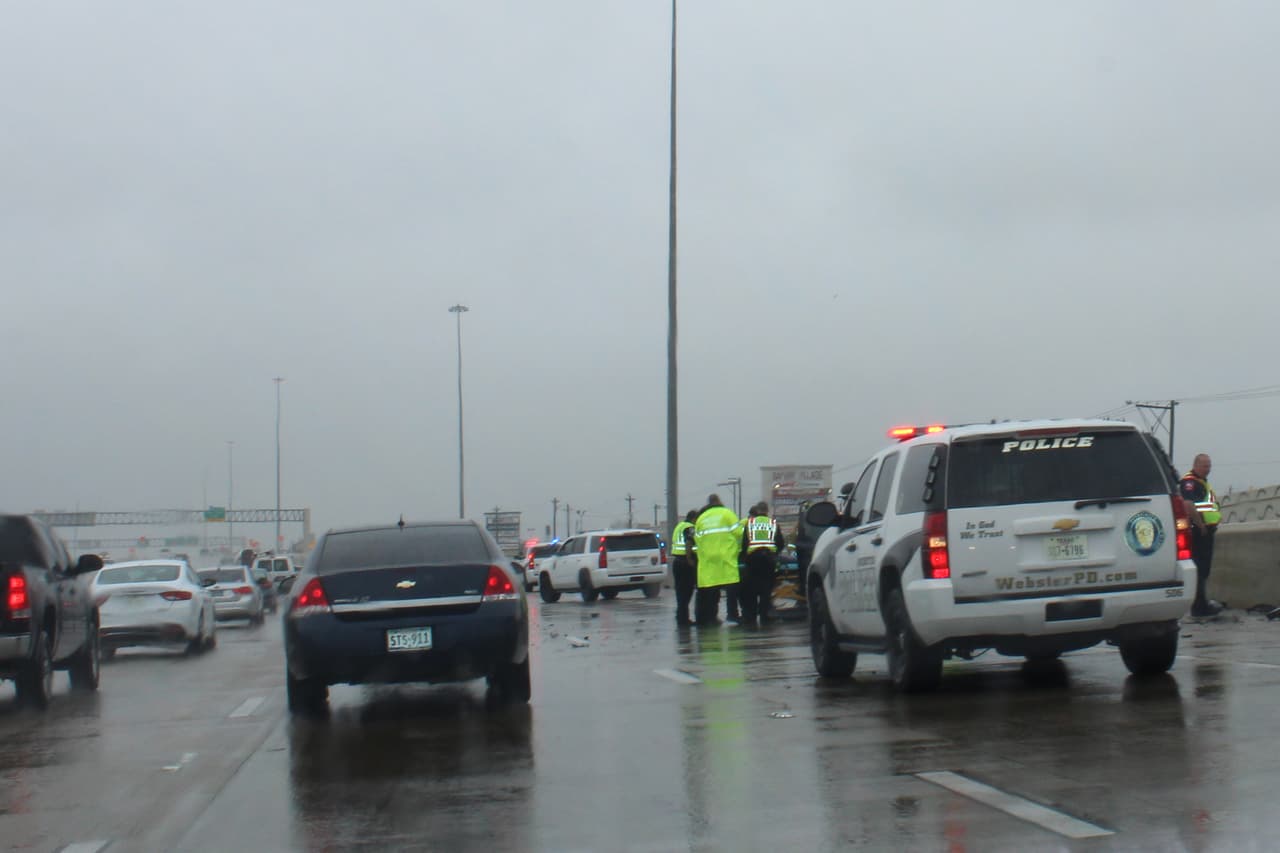Accidente grave en I-45 sur @ Nasa Rd.