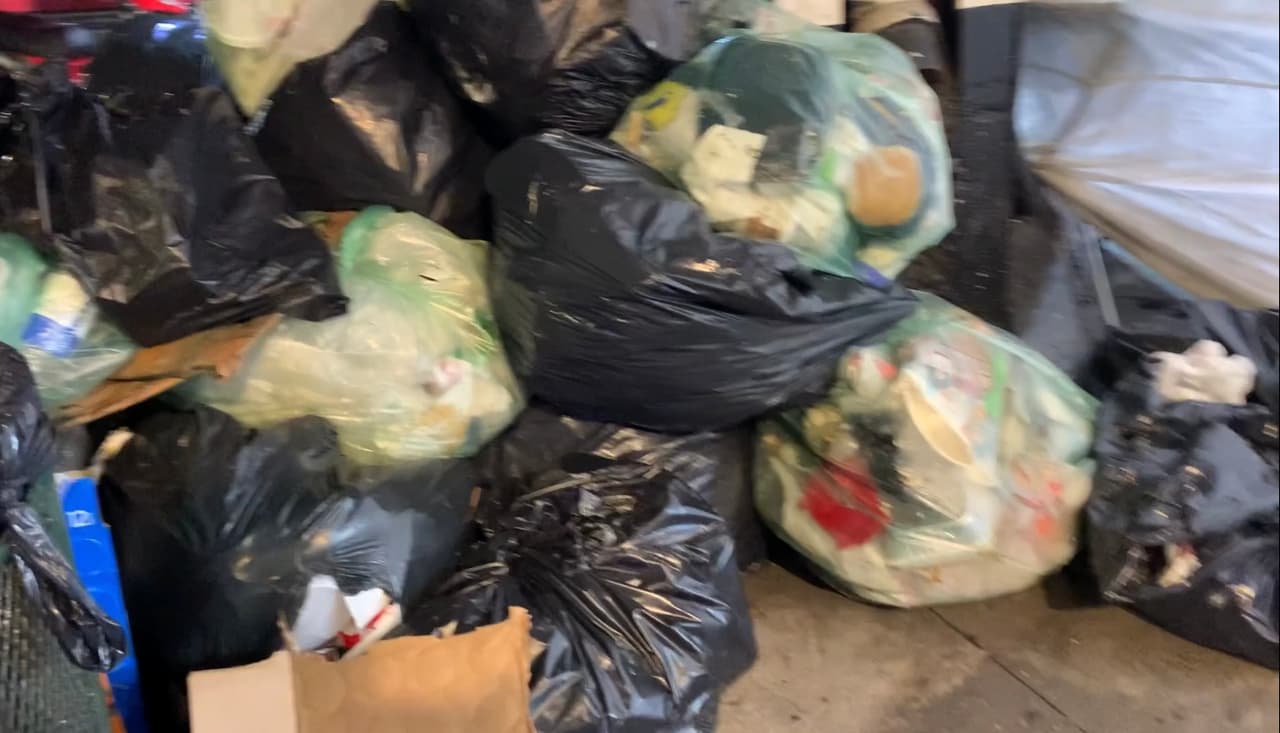 Basura acumulada en Queens