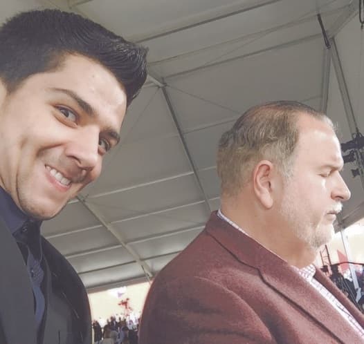 Esta selfie es memorable, de las travesuras de Luis Coronel tampoco se ha escapado Raúl, 'El Gordo' de Molina.