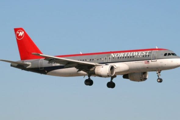 28- 649 personas fallecieron en incidentes con aeronaves de Northwest Airlines. Foto: Twitter.