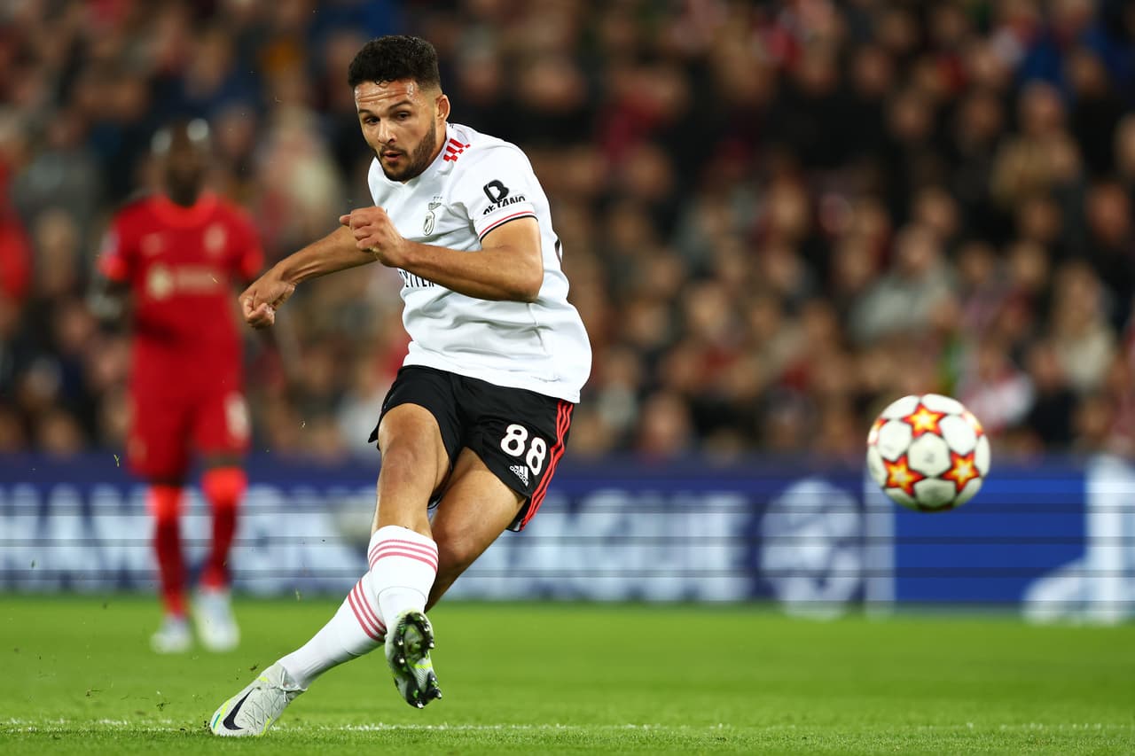 Con mucha angustia, el Liverpool selló su pase a Semifinales tras un intenso 3-3 en el juego de Vuelta que le permitió mantener la ventaja de la Ida, aunque dejó ir dos goles de ventaja en el segundo tiempo ante un muy digno Benfica.