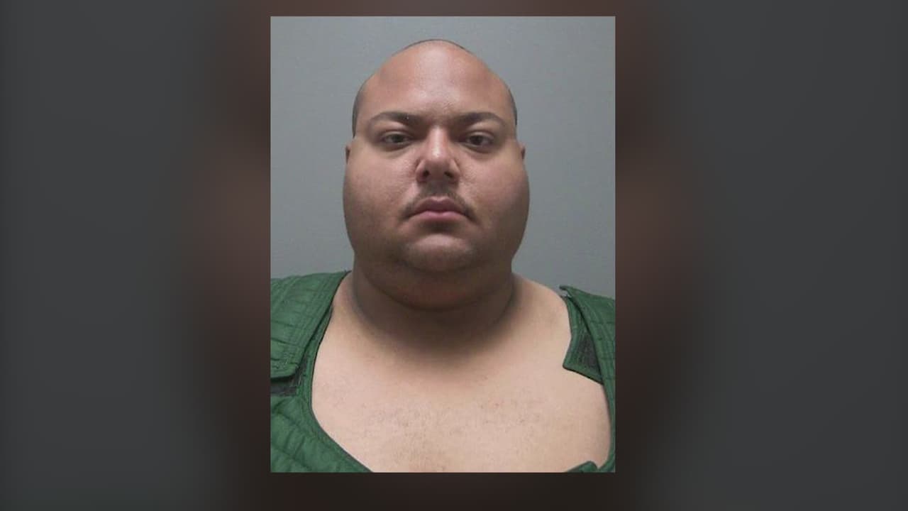 Arrestan a hombre tras confesar haber matado a su novia embarazada y a su tío, según las autoridades