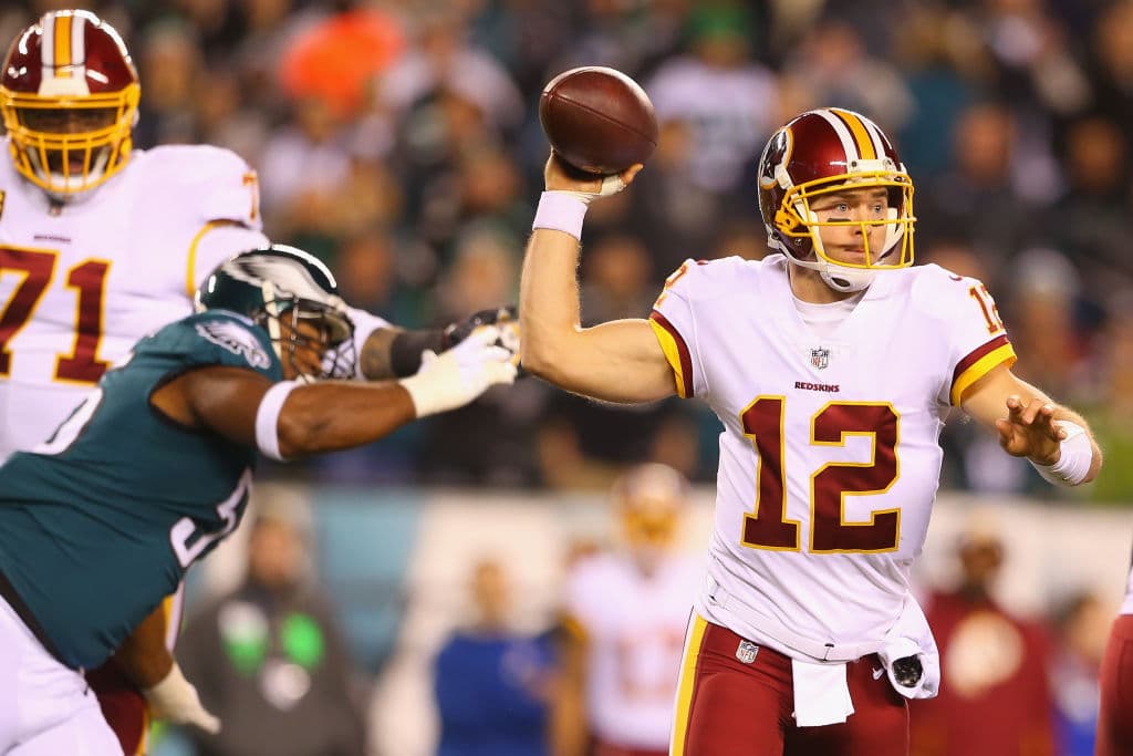 Colt McCoy tomó el sitio de Smith como quarterback titular de los Redskins, siendo el abridor en el Día de Acción de Gracias ante los Cowboys y el lunes ante Philadelphia.