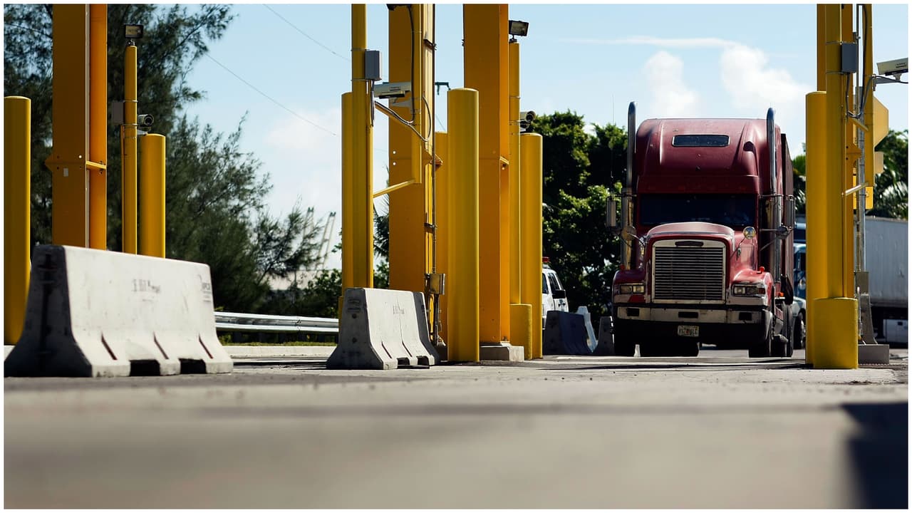 Solicitantes de asilo o refugiados no podrán tener una licencia para conducir camiones en Florida