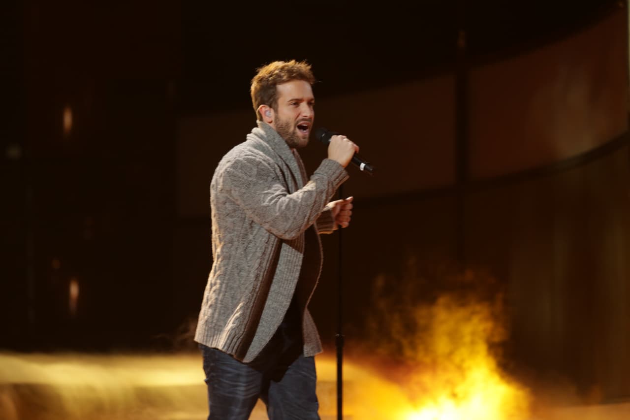 <b>Pablo Alboran</b>
<br>Nominaciones 1:
<br>Video Del Año: 'Tu Refugio'