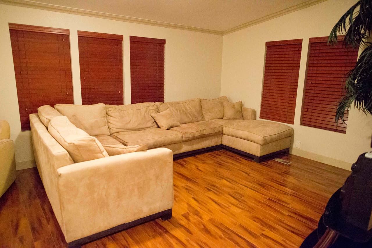 Dennis Hof, dueño del lugar, asegura que Lamar no tuvo que pagar por su estadía.