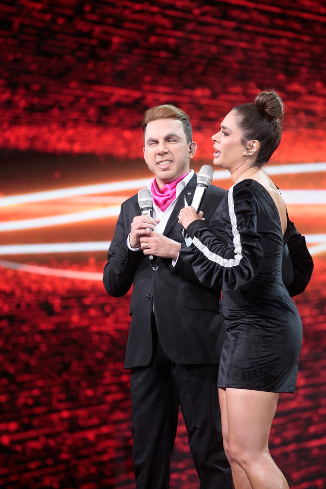 "Ya llegó tu pequeño Gigante", le dijo a Verónica. A lo que la juez respondió con un "Ave María Purísima".