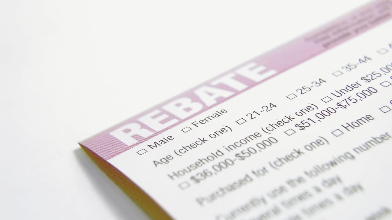 Pero si no recibió el tercer pago, o tal vez ahora califica para más de lo que le pagaron debido a que sus ingresos o su situación familiar cambiaron, debe revisar si desea reclamar el crédito de reembolso de recuperación reembolsable.