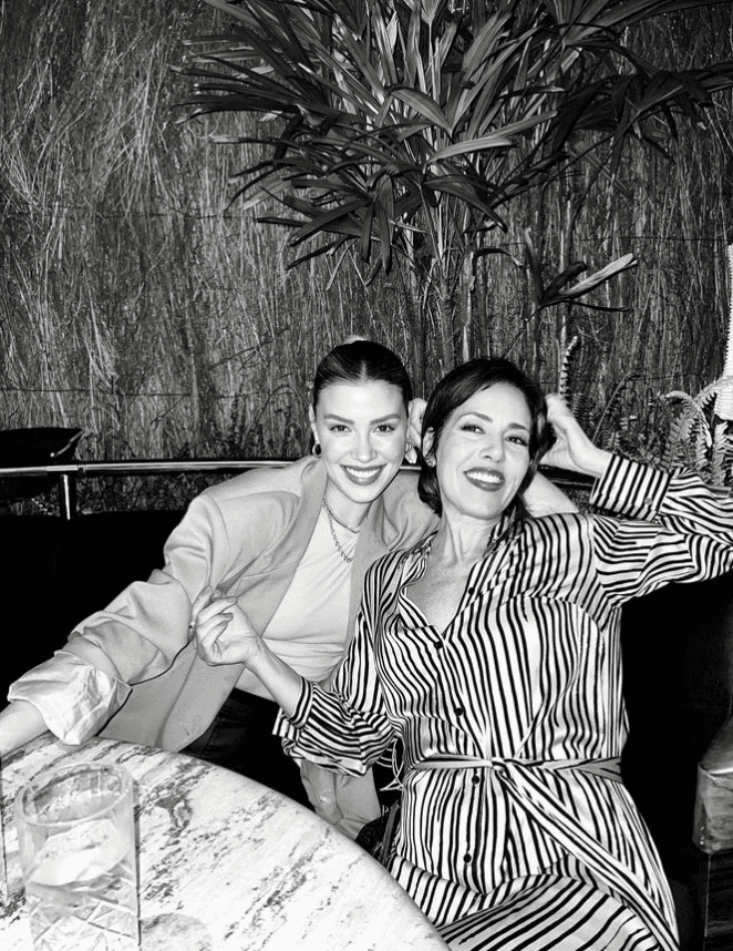 Stephanie y Michelle Salas