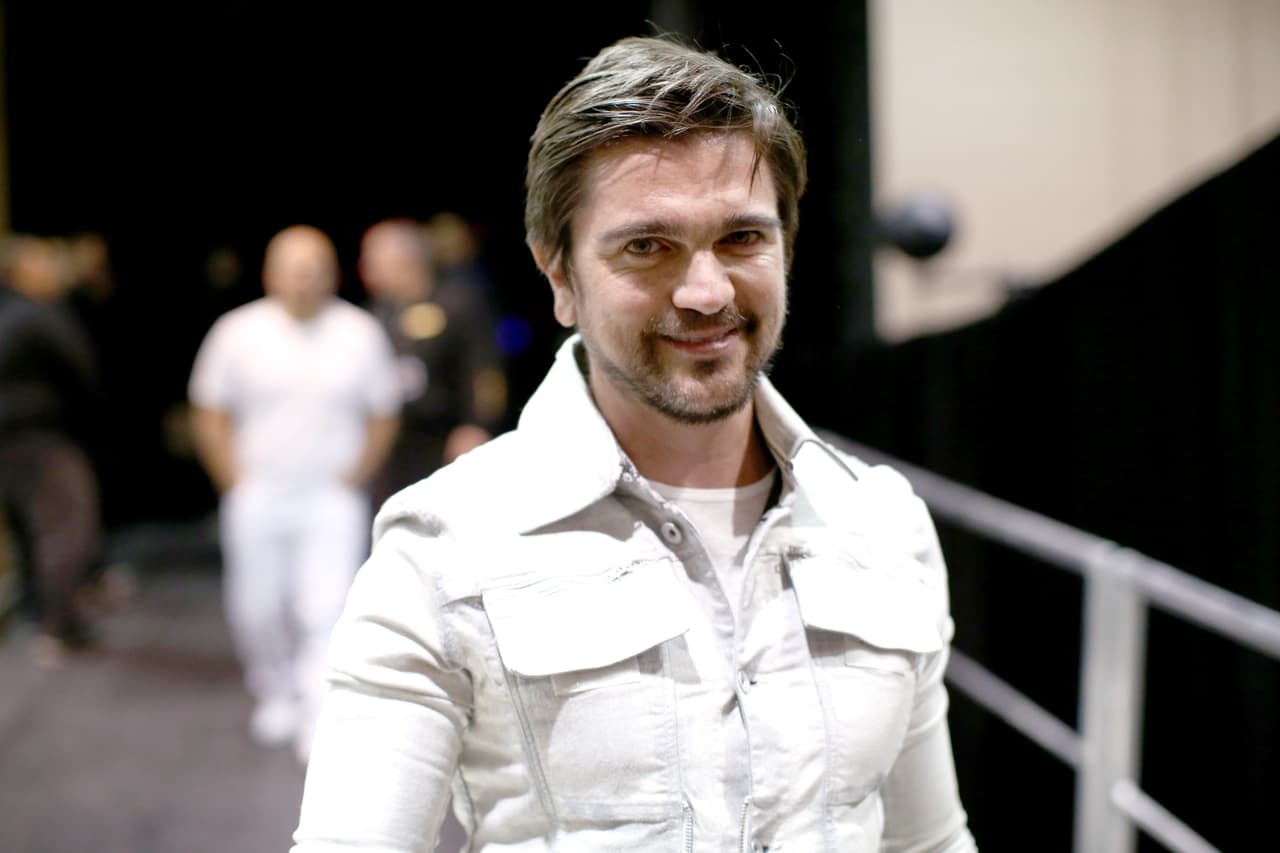 El cantautor colombiano 
<b>Juanes</b> fue invitado al programa de entrevistas 
<b><a href="https://www.antena3.com/programas/el-hormiguero/entrevista/confesiones-pablo-motos-juanes-borracheras-pierna-rota-resaca_201904245cc0bfd70cf236acb61b5904.html" target="_blank">El Hormiguero,</a></b> en donde recordó su peor borrachera.