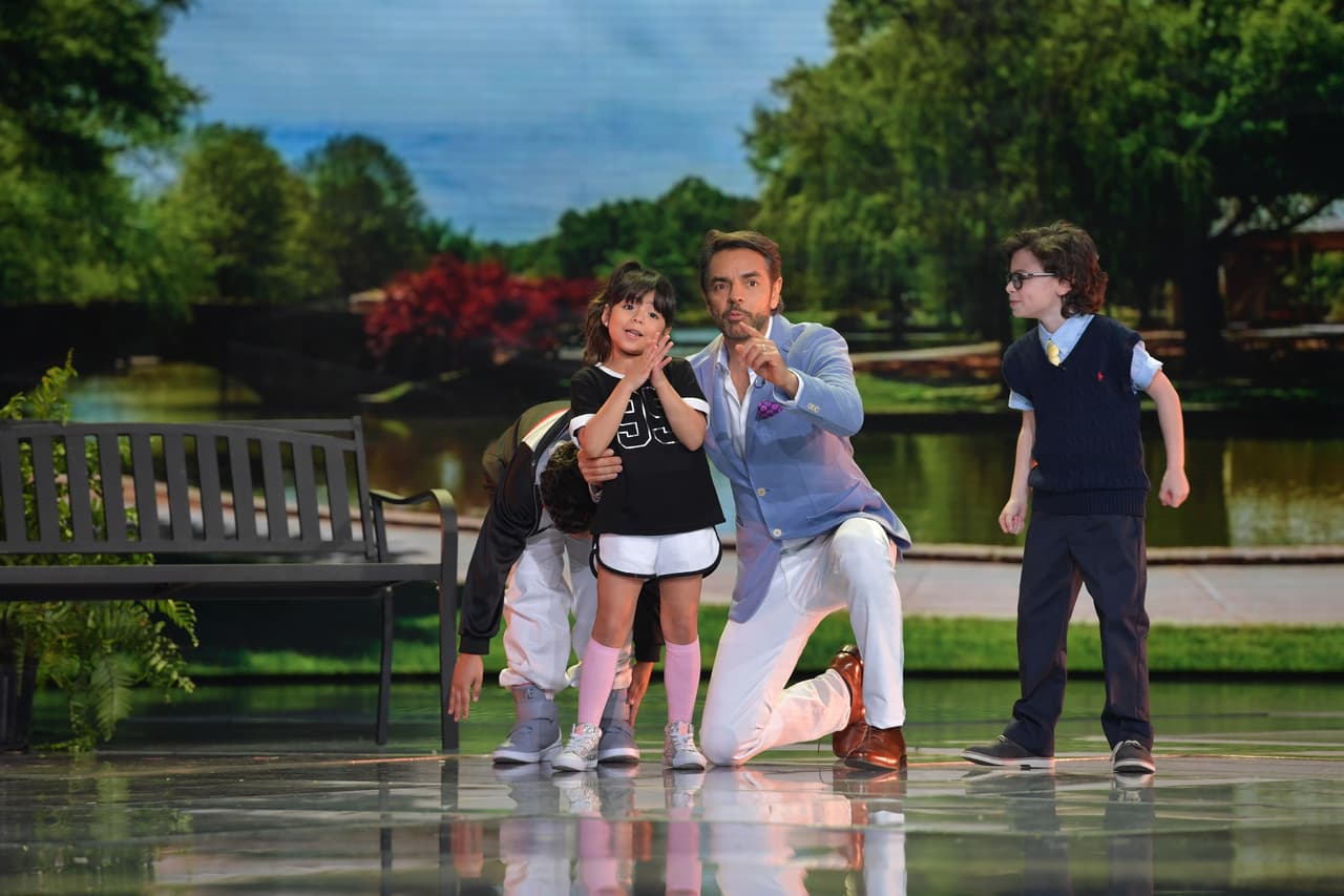 En esa ocasión, el actor participó en una escena con los concursantes Giuliana y Almany.